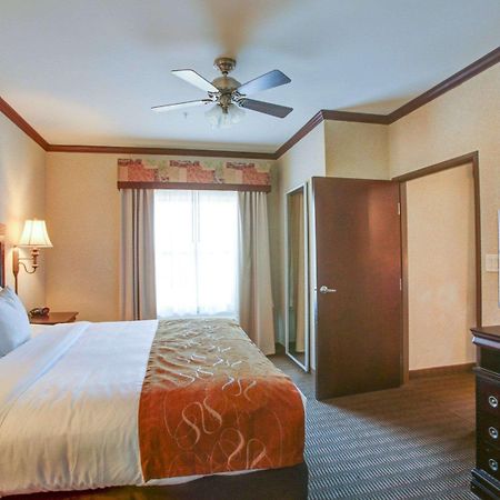 Comfort Suites University Drive Колледж-Стейшен Екстер'єр фото