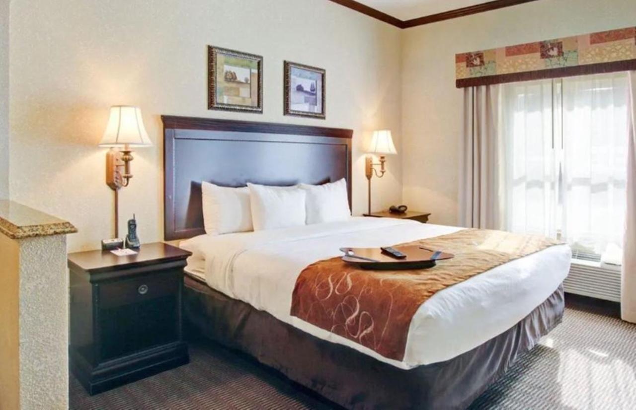 Comfort Suites University Drive Колледж-Стейшен Екстер'єр фото